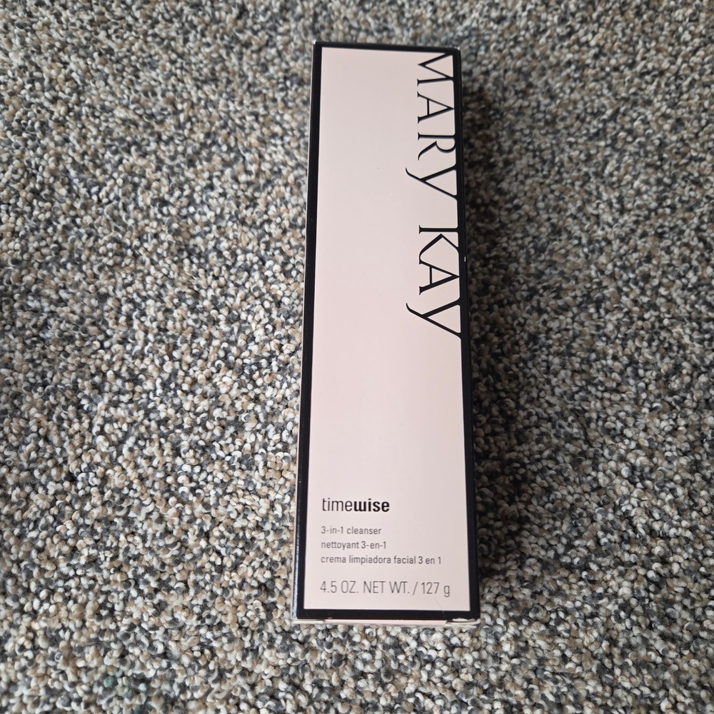 Mary Kay TimeWise 3-in-1 Cleanser Combination to Oily Skin 4.5 oz 026941